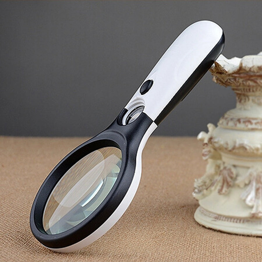 Loupe à main avec éclairage LED – Précision